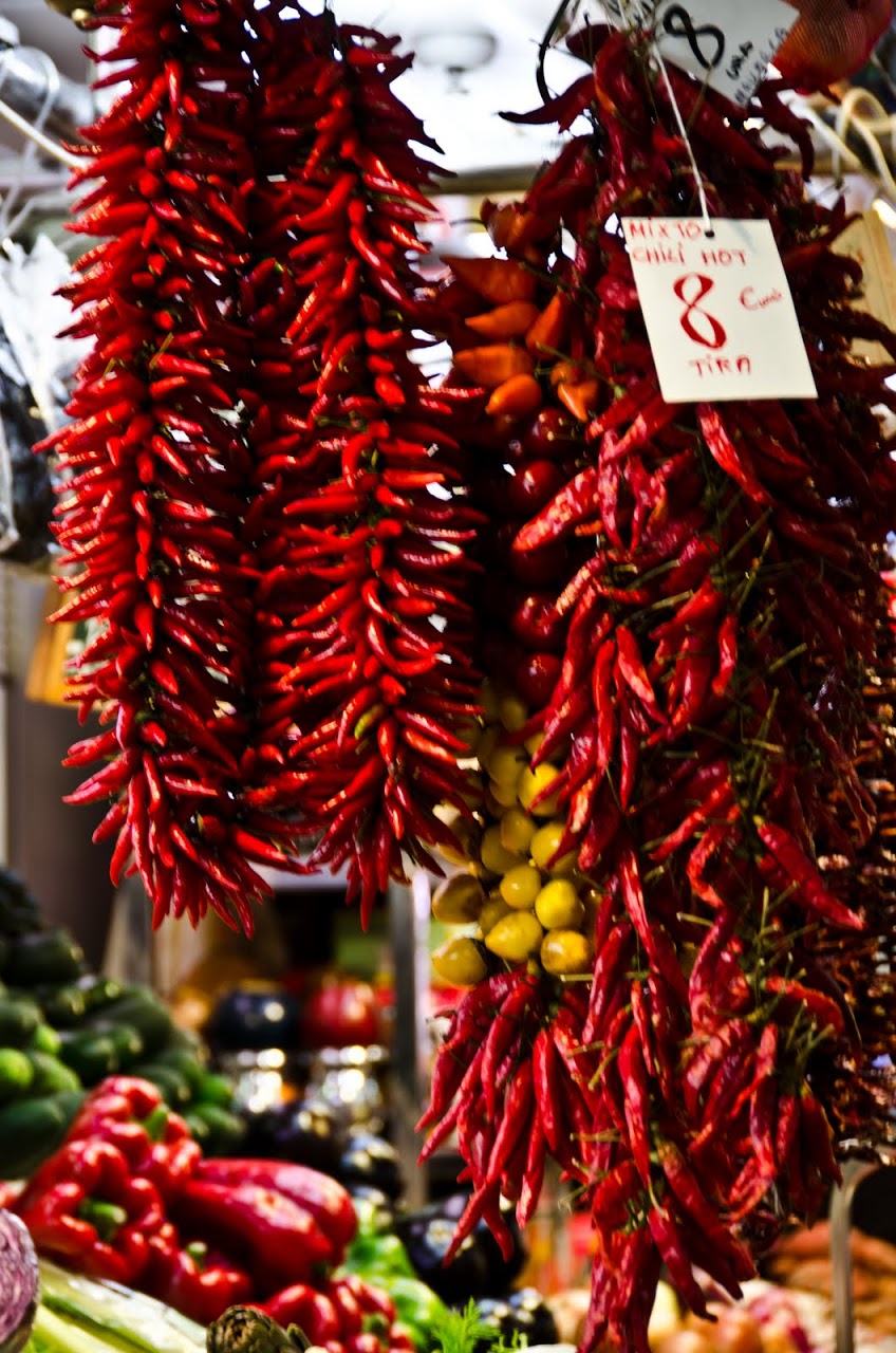 Red peppers at Mercado de la Boqueria