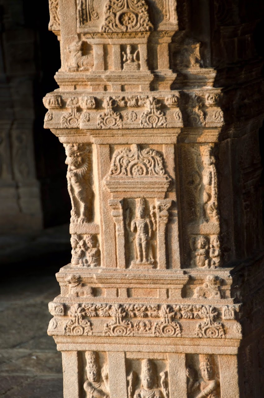 Airavatesvara Temple pillar