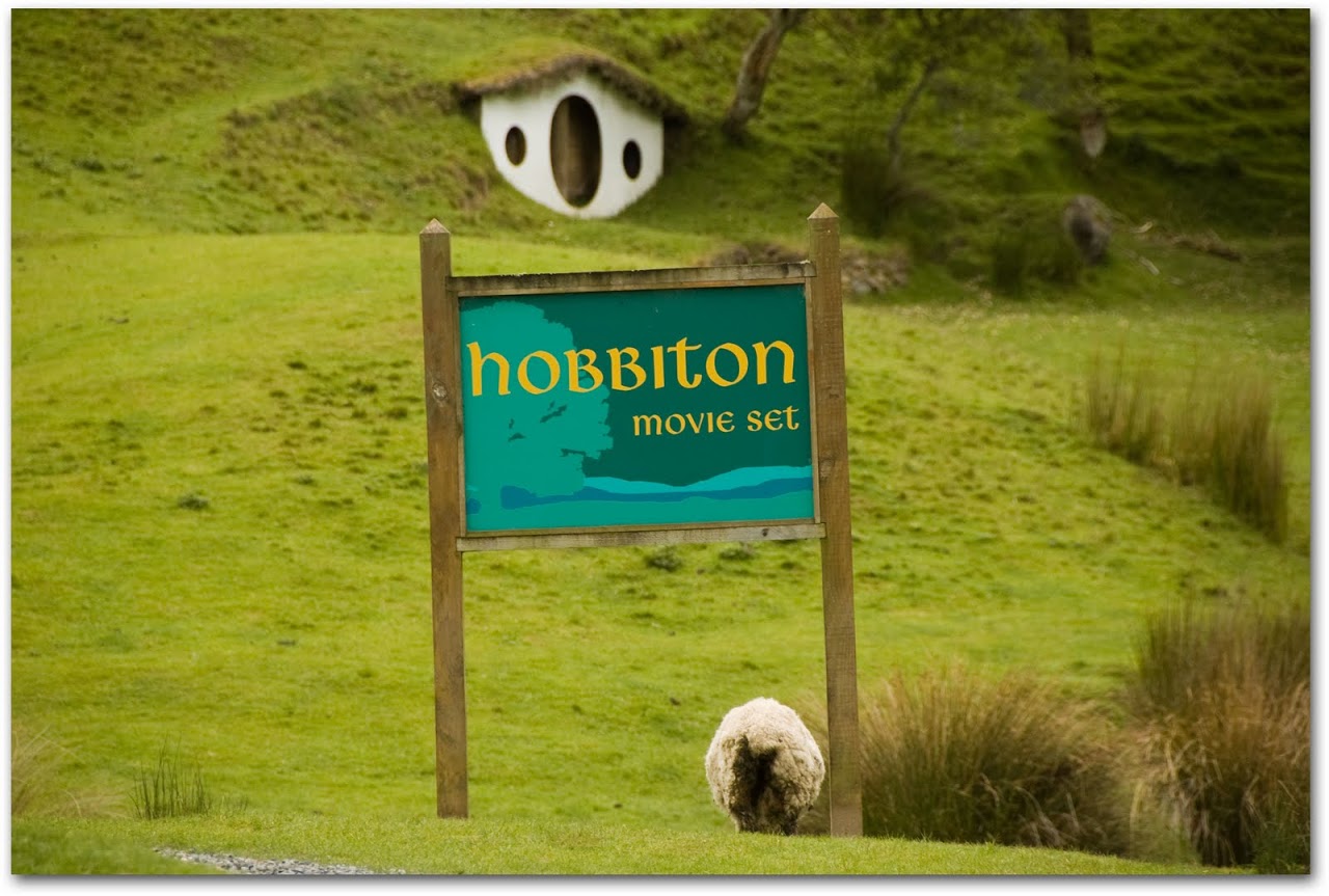 Hobbiton sign