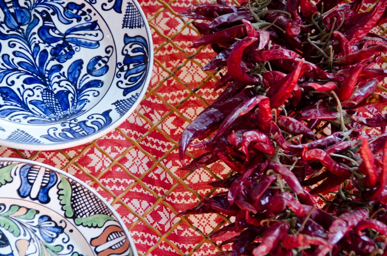 Hungarian dried peppers and ceramics