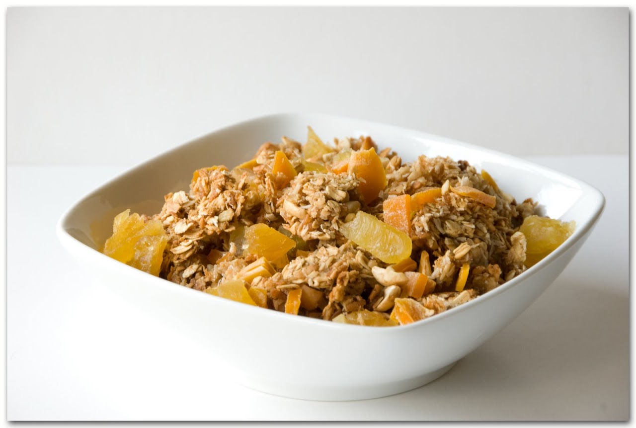 Granola with mango and pineapple