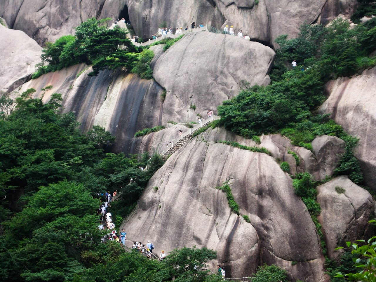 Tourists climbing Huang Shan